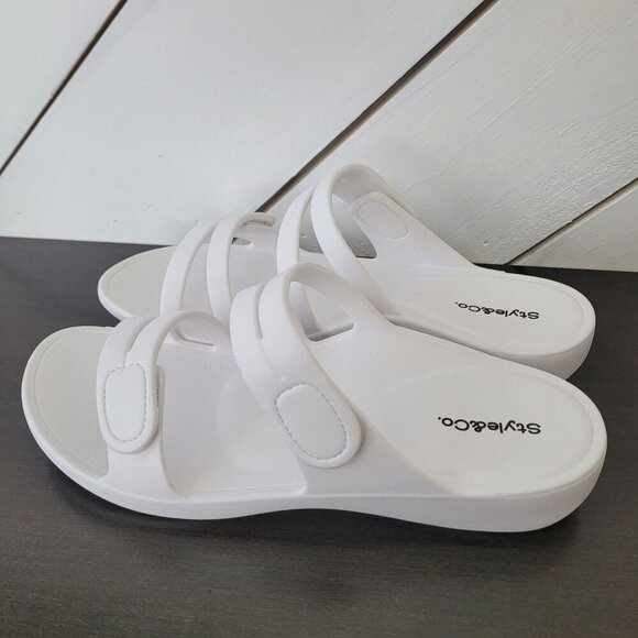 NEW Style & Co Women's 10M White Jessaa Slide Sandals With Adjustable Straps - Picture 3 of 8